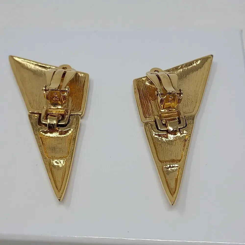Vintage Trifari Enamel Earrings Modern Articulated 1980s Clip Cream Signed 2.5